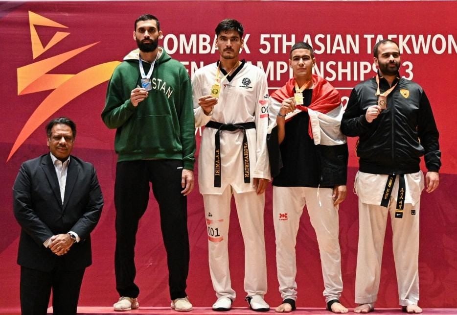 Hamza Secures Silver Medal in Asian Taekwondo for Pakistan