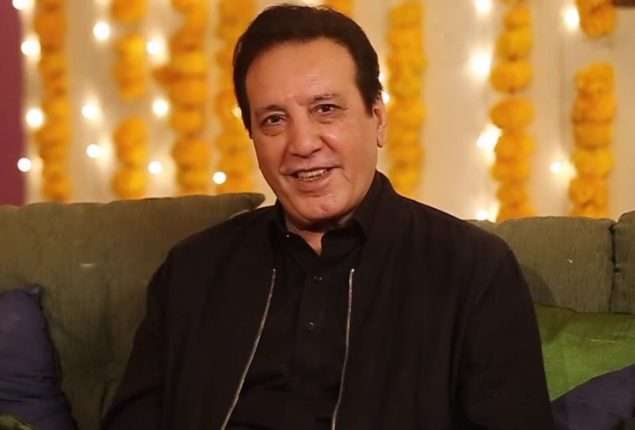 In Javed Sheikh's View, Modesty Enhances a Woman's Beauty