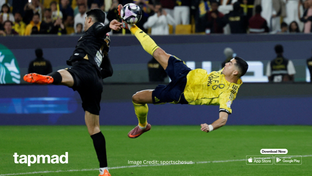 Ronaldo Shocks Crowd With Stunning Overhead Goal at 40