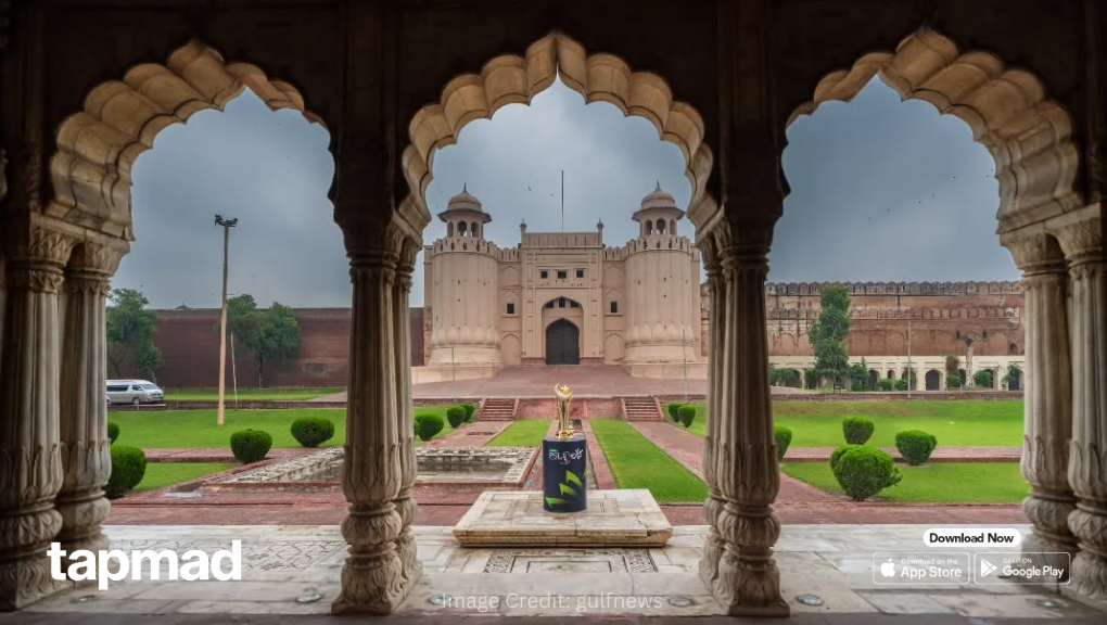 PSL Trophy Reaches Lahore as Nationwide Tour Lights Up Minar-e-Pakistan