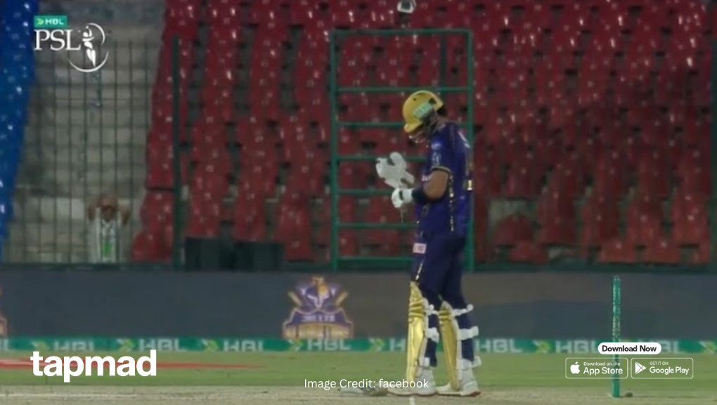 Zalmi vs Gladiators live: Rossouw, Saud Shakeel & Muqeem Shine as Quetta Reach 64/3